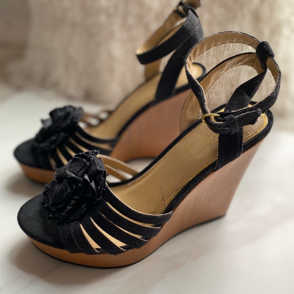 Canvas Flower Wedges by XOXO